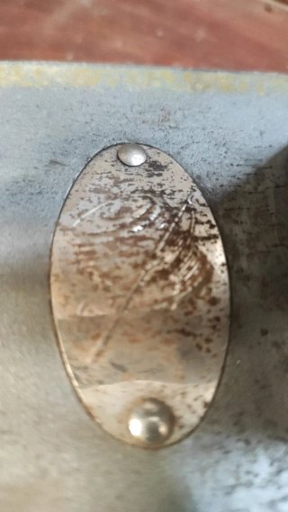 Máquina de coser de juguete antigua