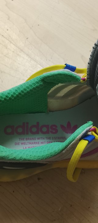 Zapatillas deportivas mujer y niño