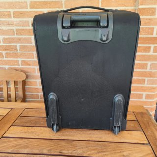 1Trolley Benetton Negro+1 de regalo