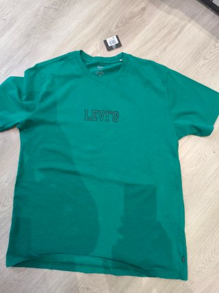 Maglietta uomo Levi's verde nuova con cartellino