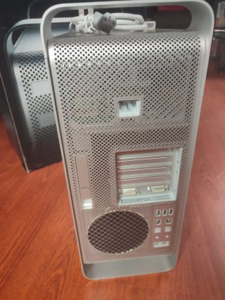 Mac Pro A1186 Xeon 64-bit Workstation