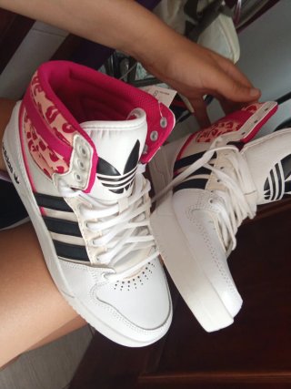 Zapatillas Adidas Blancas y Negras Talla 38.5