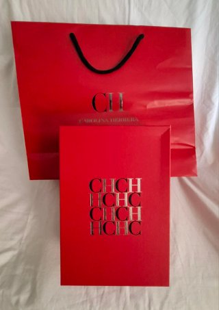 Caja y bolsa Carolina Herrera