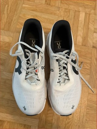 On Running Cloudmonster Talla 37