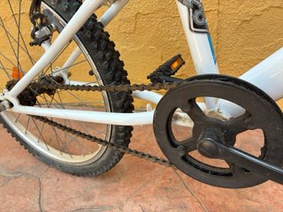 Bicicleta B-Twin Blanca 20