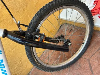 Bicicleta B-Twin Blanca 20