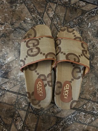Chanclas Gucci Beige/Marrón Talla 43