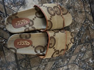 Chanclas Gucci Beige/Marrón Talla 43