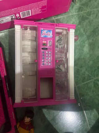 Barbie Accesorios y Muñecas