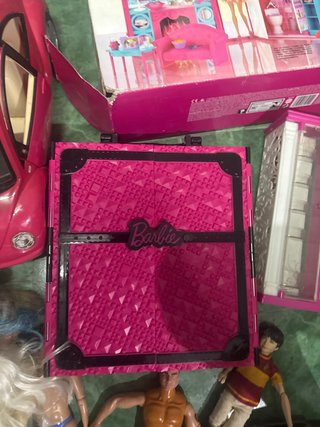 Barbie Accesorios y Muñecas