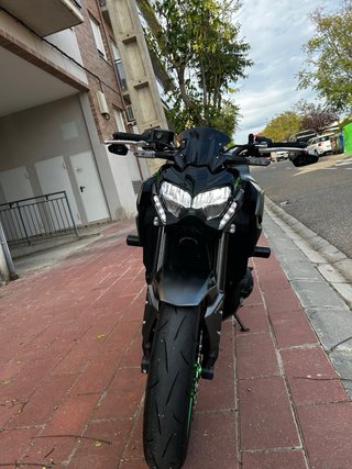 Kawasaki Z900 full 2024