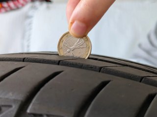 Neumático Bridgestone Turanza T005 185/65 R15 88H