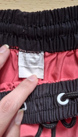 Pantalón corto deportivo rosa