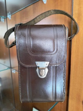 Funda de cuero antigua
