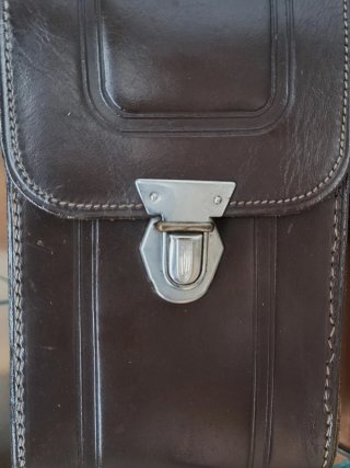 Funda de cuero antigua