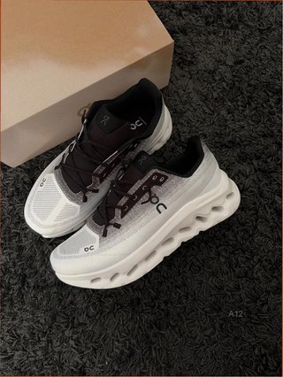 ON Cloudtilt 45 Zapatillas Deportivas