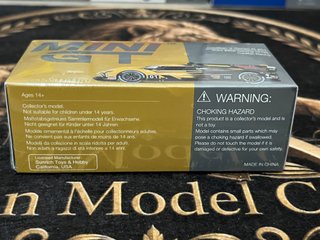 Cadillac V-Series.R #01 MINI GT 1:64