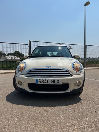 MINI One D 2012