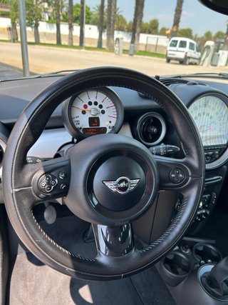 MINI One D 2012