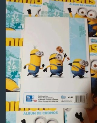 500 Sobres de cromos Minions + 10 album vacíos