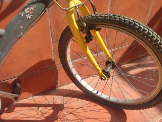 Bicicleta infantil para reparar
