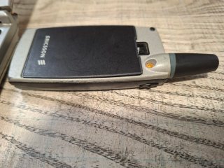 4 Móviles Vintage: Ericsson, Motorola, Trium