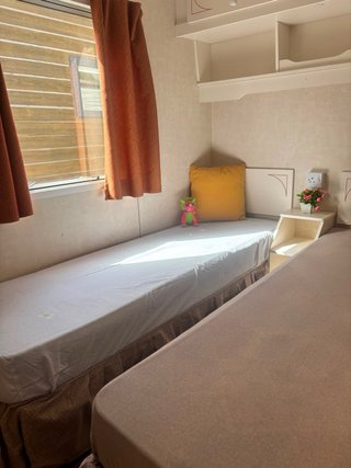 Casa móvil 3 habitaciones suelo nuevo laminado