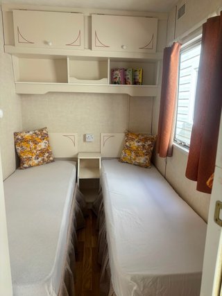 Casa móvil 3 habitaciones suelo nuevo laminado