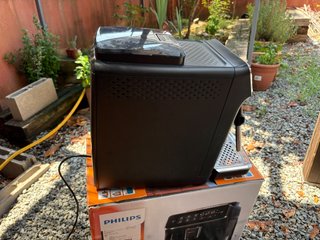 cafetera  Philips Serie 3200 con espumador