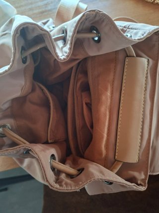 Bolso de mujer beige