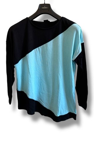 Maglioncino nero e azzurro