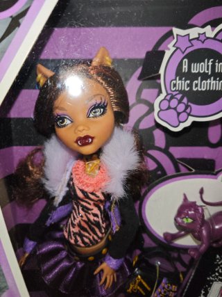 Clawdeen Wolf Monster High NRFB 2009