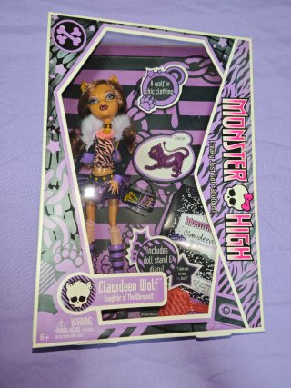 Clawdeen Wolf Monster High NRFB 2009