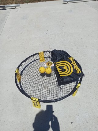 Spikeball Juego Red y Pelotas