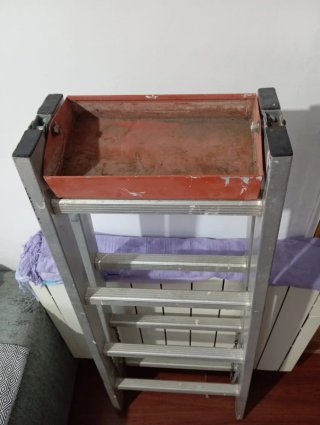 Escalera de tijera de aluminio,4 peldaños