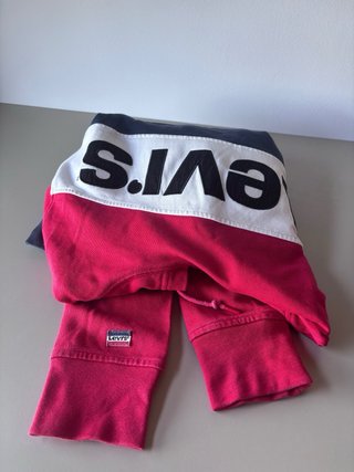 Sudadera Levi's Roja, Blanca y Azul