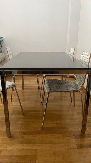 Mesa comedor y 4 sillas Ikea