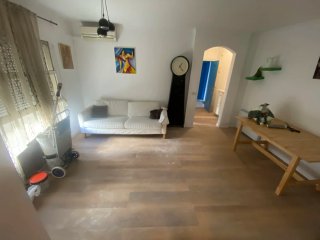 Montador de suelos laminados, PVC, etc.