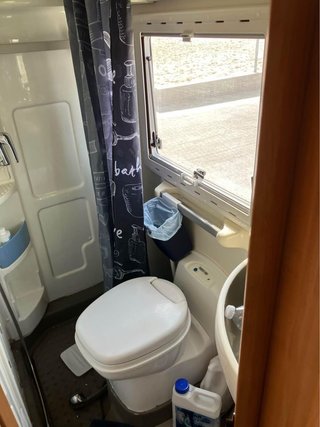 autocaravana perfilada ford chausson odyssey.