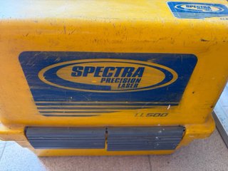 Nivel Láser Spectra LL500 con Trípode