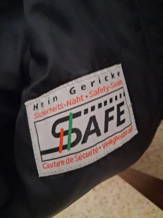 Chaqueta de moto negra