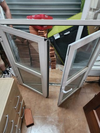 Varias Ventanas aluminio con persiana