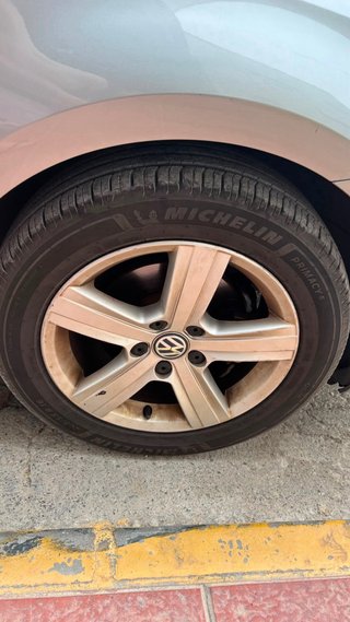 Llantas y gomas de coche