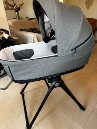 Capazo Inglesina Aptica XT + Stand- casi nuevo