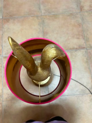 Lampada coniglio oro/fucsia
