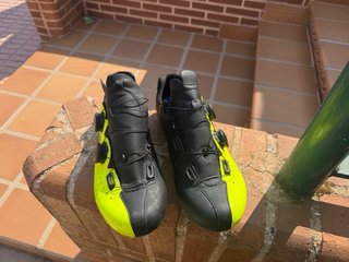 Zapatillas Ciclismo Luck Talla 44 Negras y Amarill