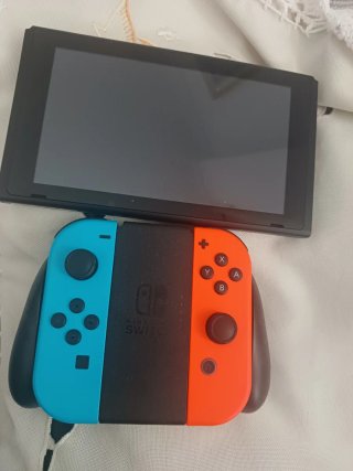 Nintendo Switch Azul y Rojo