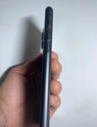 iPhone 11 Negro 95% Salud de bateria