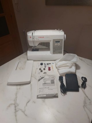 Máquina de coser Singer Brilliance 6180