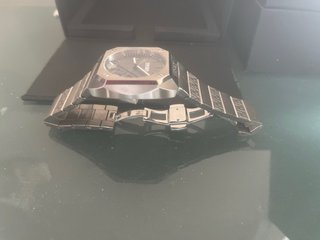Reloj Versace Plateado Caja Negra